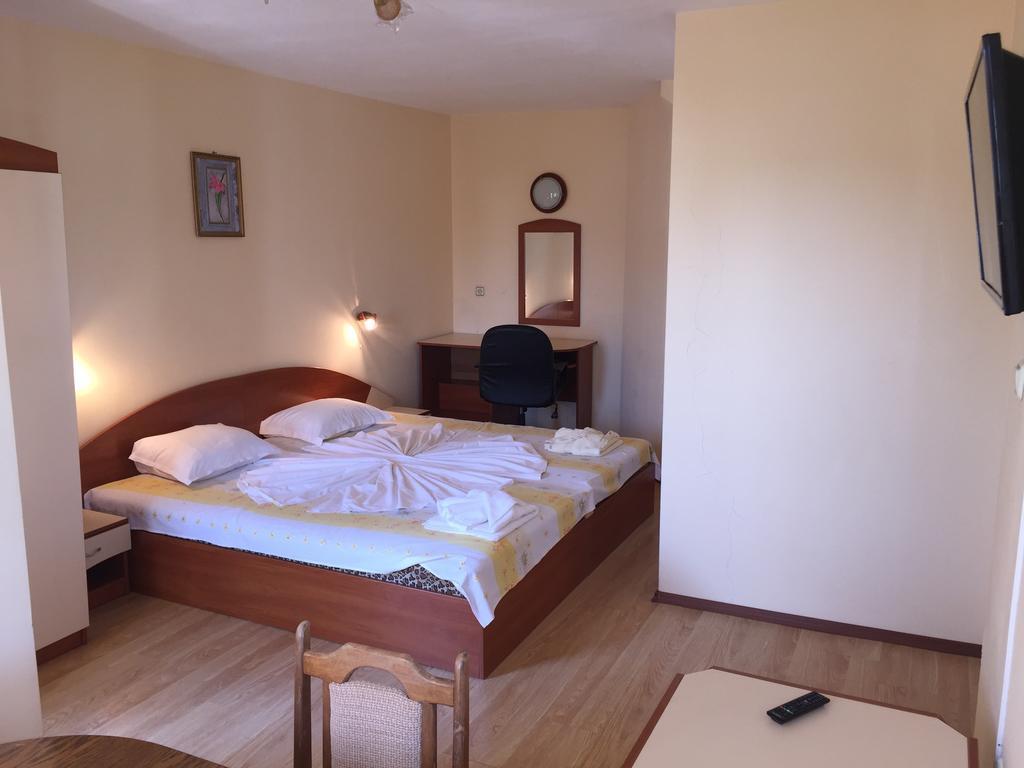 Guest House Hetodon Sozopol Bagian luar foto